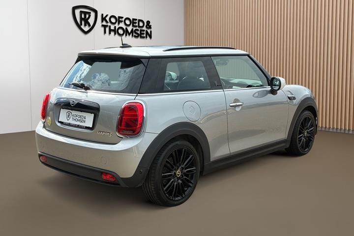 Grå Mini Cooper fra 2023