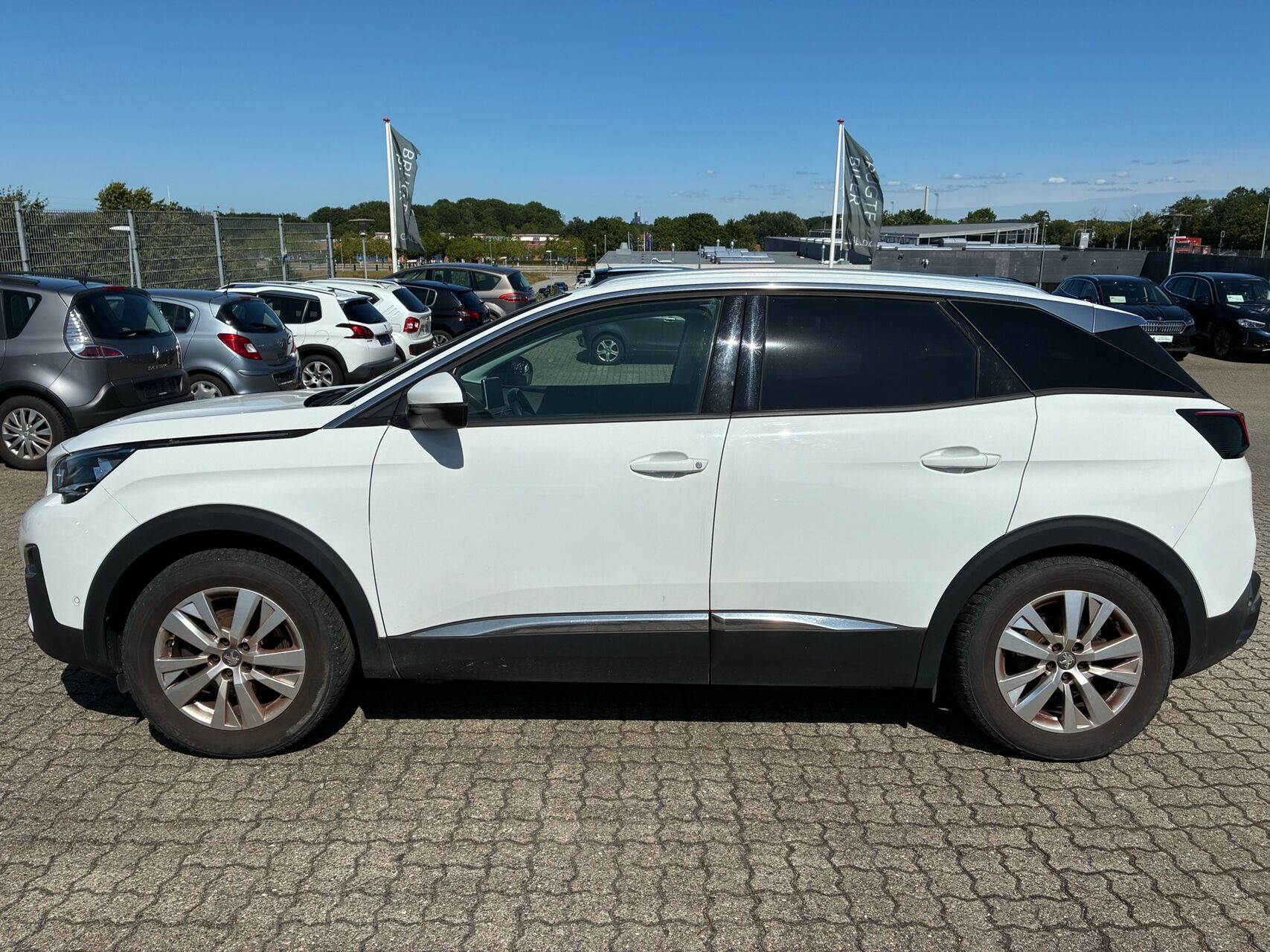 Hvid Peugeot 3008 fra 2017