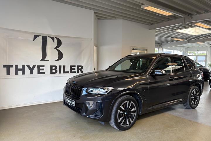 Grå BMW iX3 fra 2023