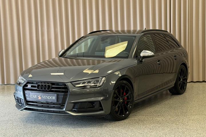 Grå Audi S4 fra 2018