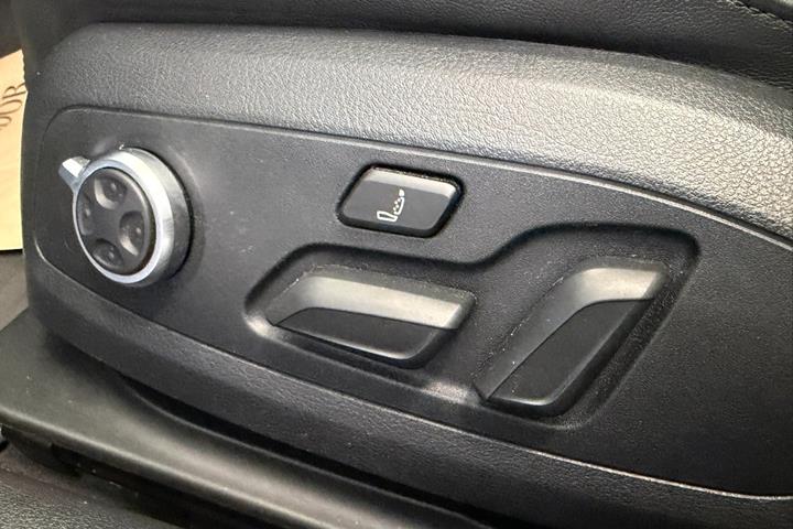 Grå Audi S4 fra 2018