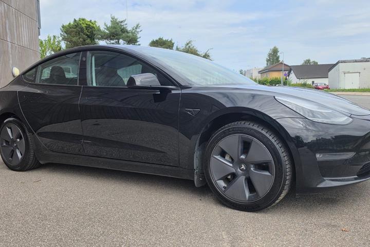 undefined Tesla Model 3 fra 2020