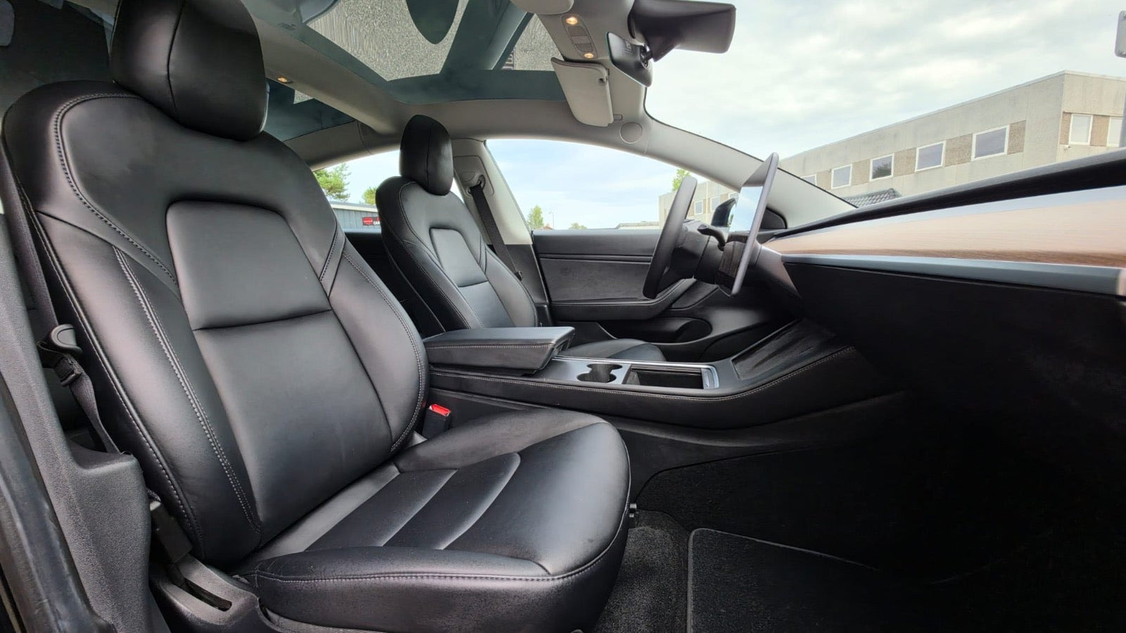 undefined Tesla Model 3 fra 2020