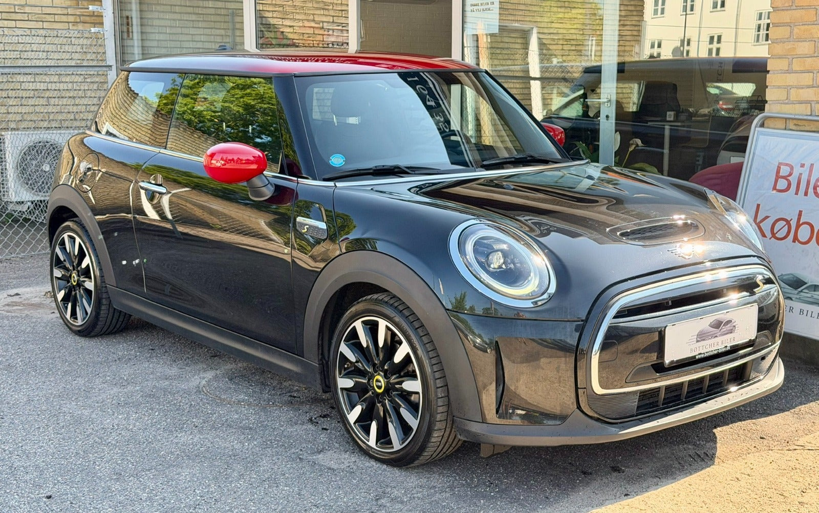 Mini Cooper SE Classic Trim