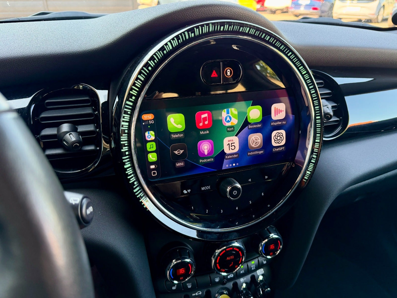 Sort Mini Cooper SE fra 2023