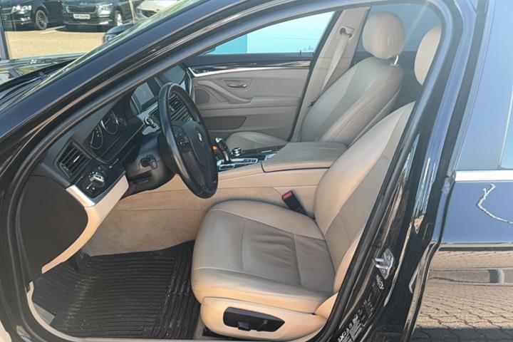 Sort BMW 530d fra 2014