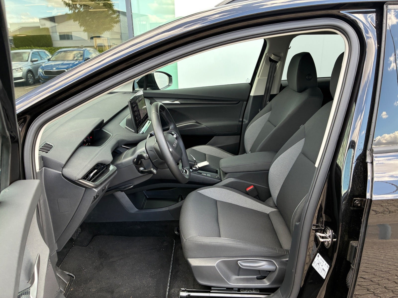 Sort Skoda Elroq fra 2026