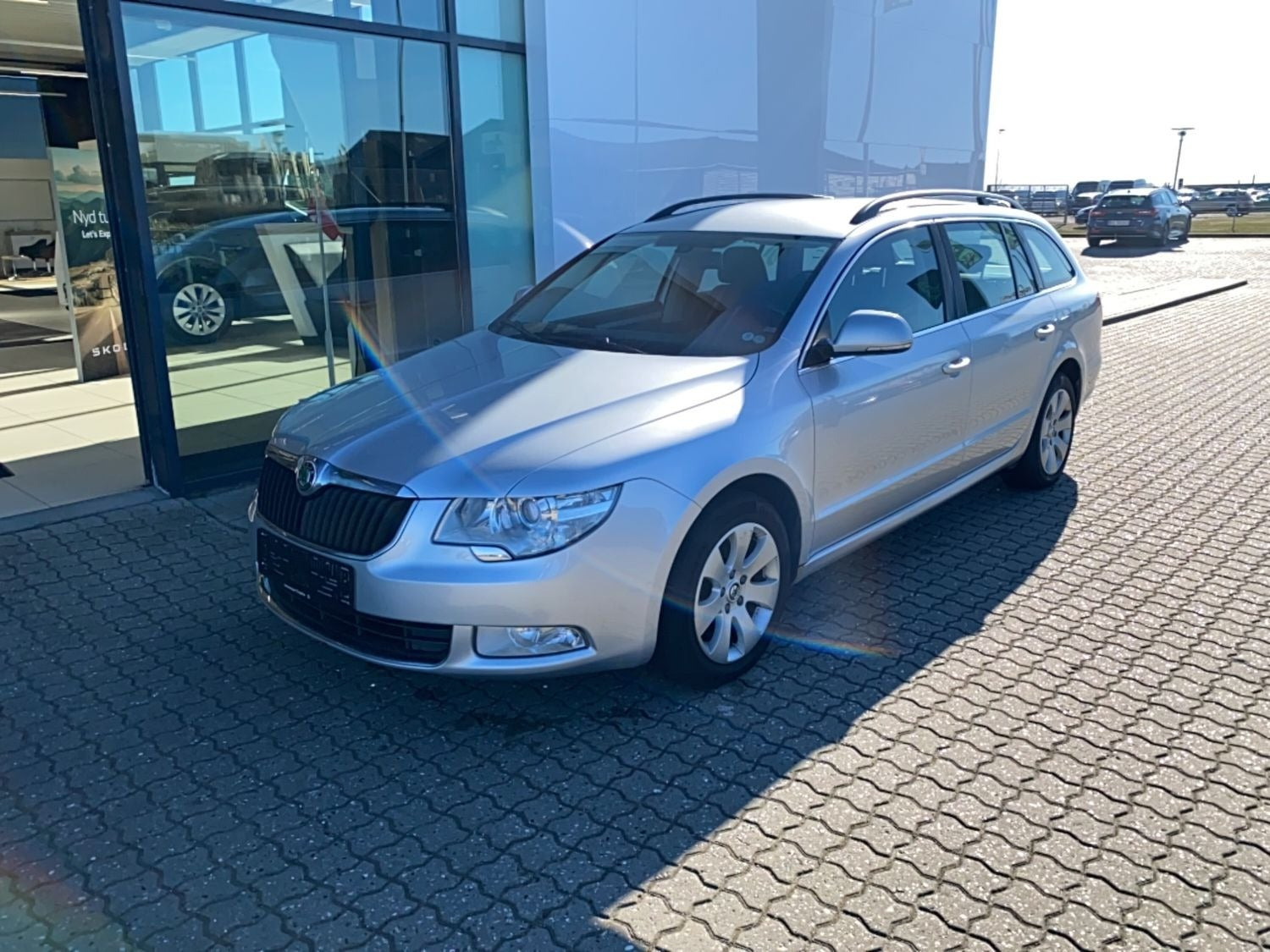Skoda Superb 2,0 TDi 140 Ambition Combi