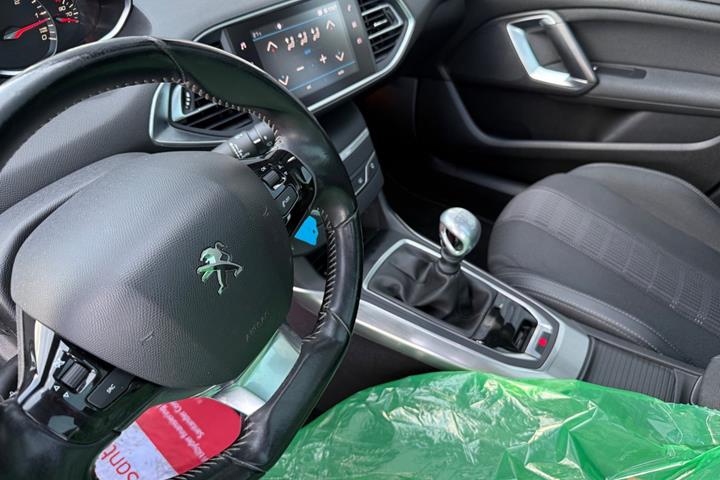 undefined Peugeot 308 fra 2018