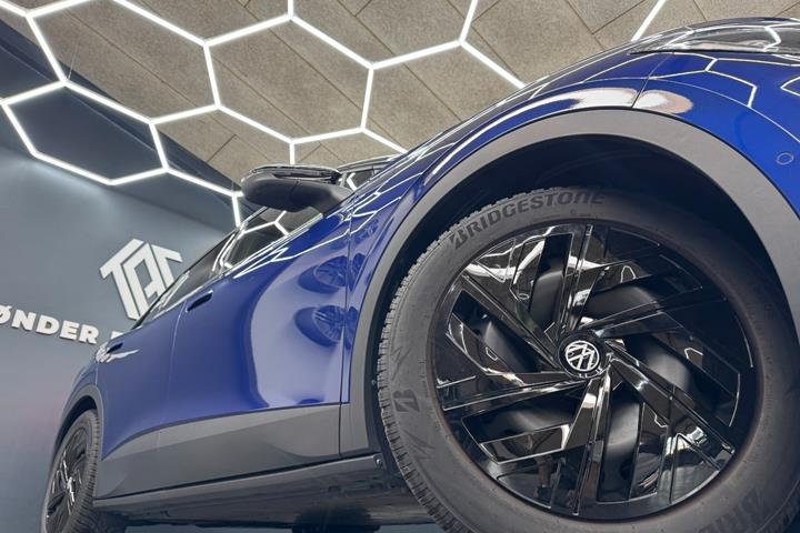 Blå VW ID.4 fra 2025