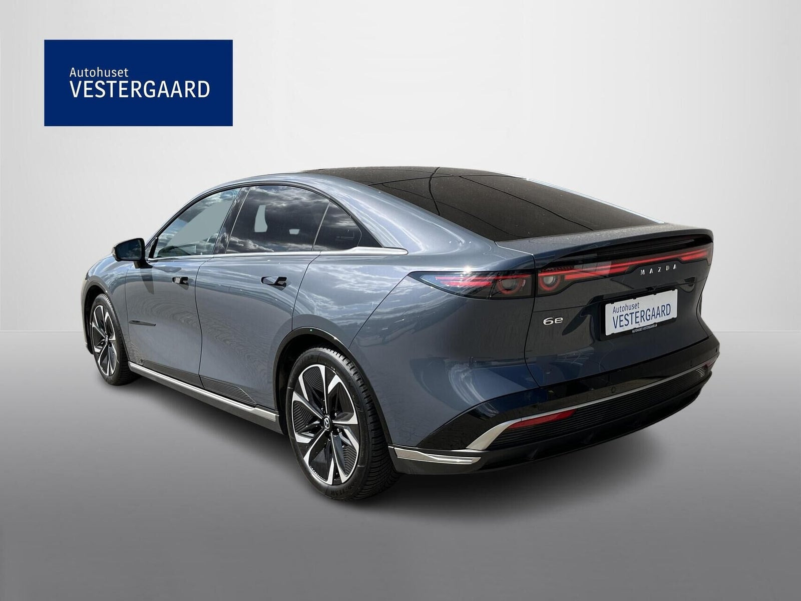 Grå Mazda 6e fra 2025