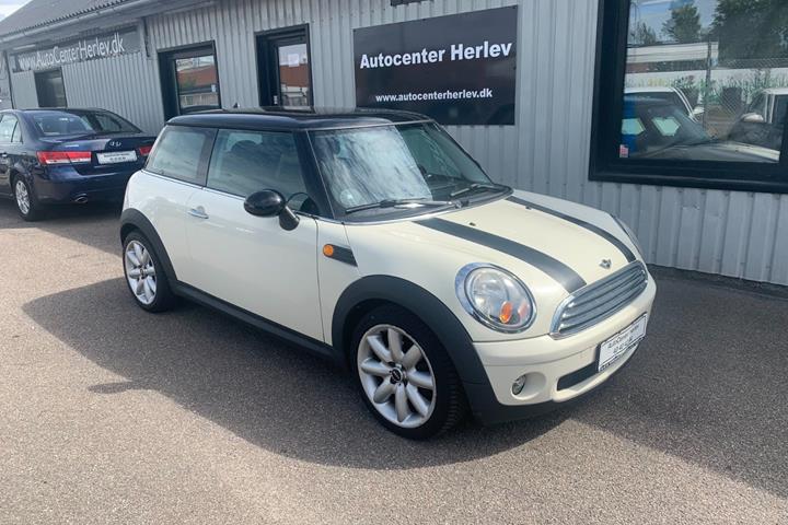 Beige Mini Cooper fra 2010