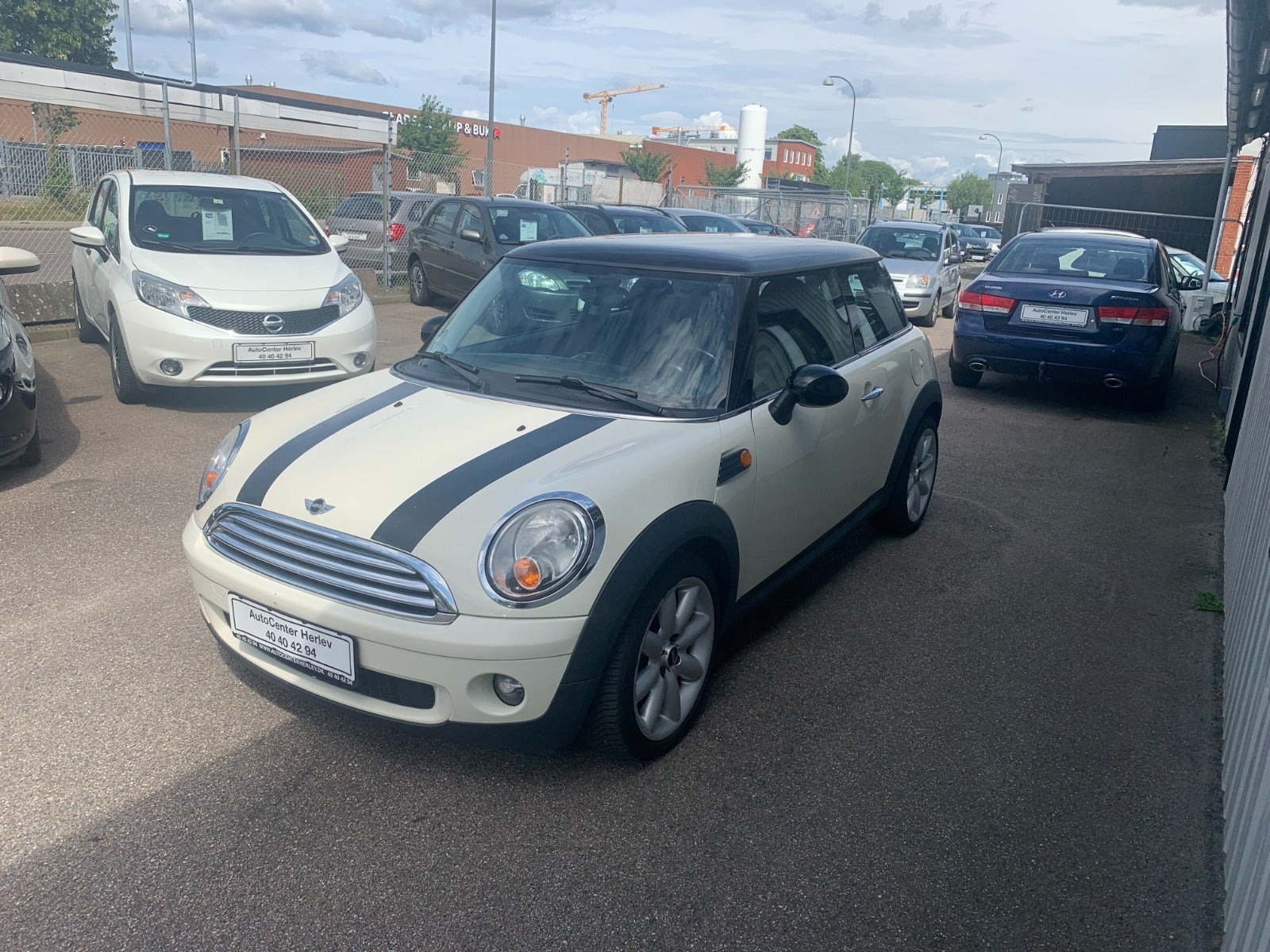 Beige Mini Cooper fra 2010