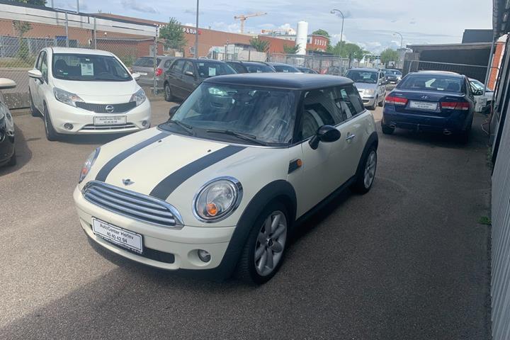 Beige Mini Cooper fra 2010