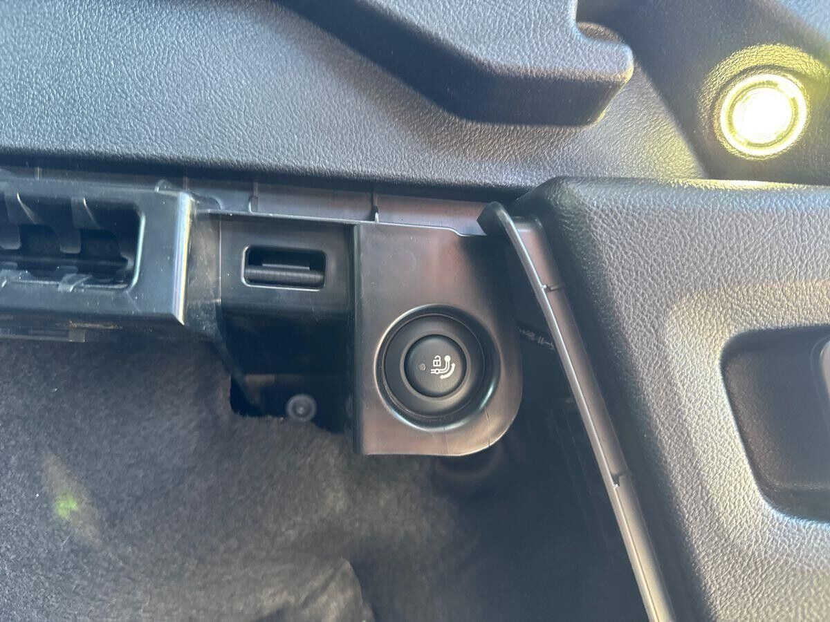 Hvid BMW iX3 fra 2021