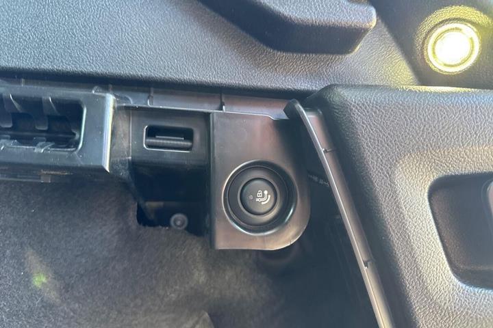 Hvid BMW iX3 fra 2021