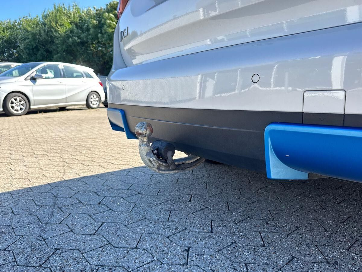 Hvid BMW iX3 fra 2021