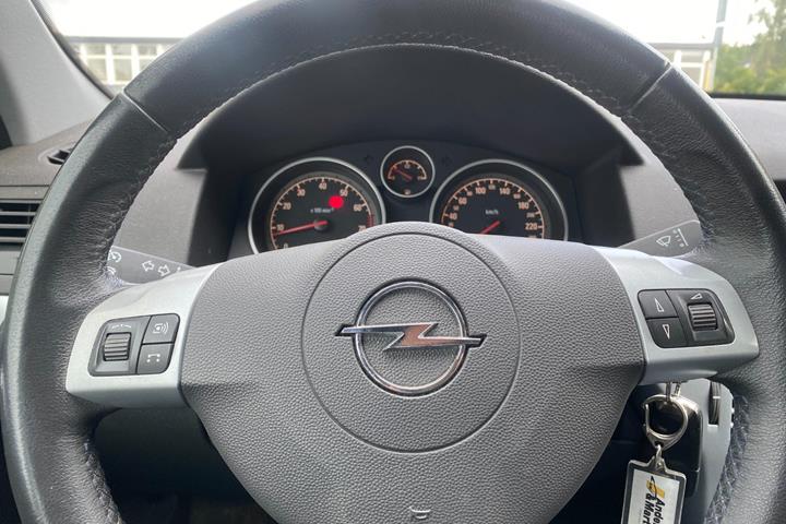 undefined Opel Astra fra 2009