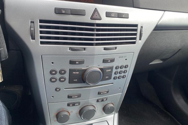 undefined Opel Astra fra 2009