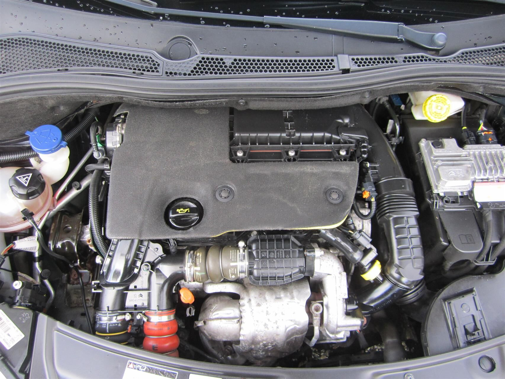 undefined Peugeot 208 fra 2016