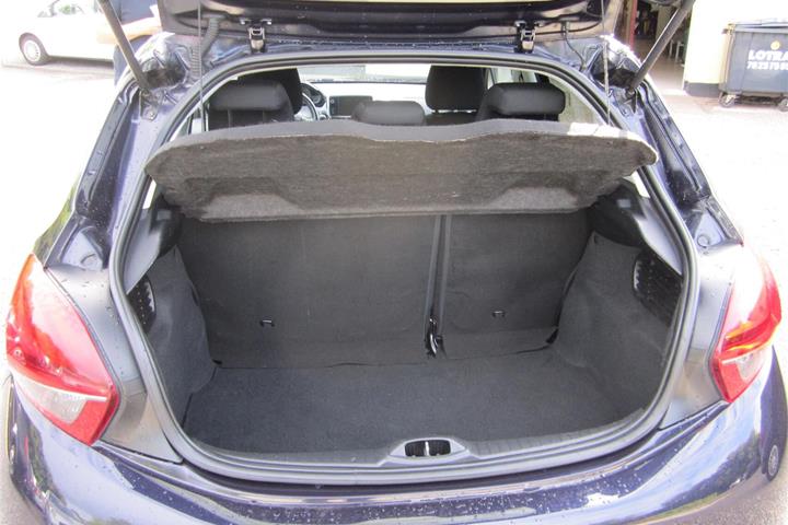undefined Peugeot 208 fra 2016