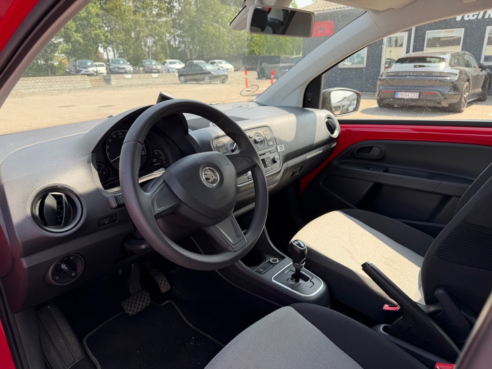 Rød Skoda Citigo fra 2014