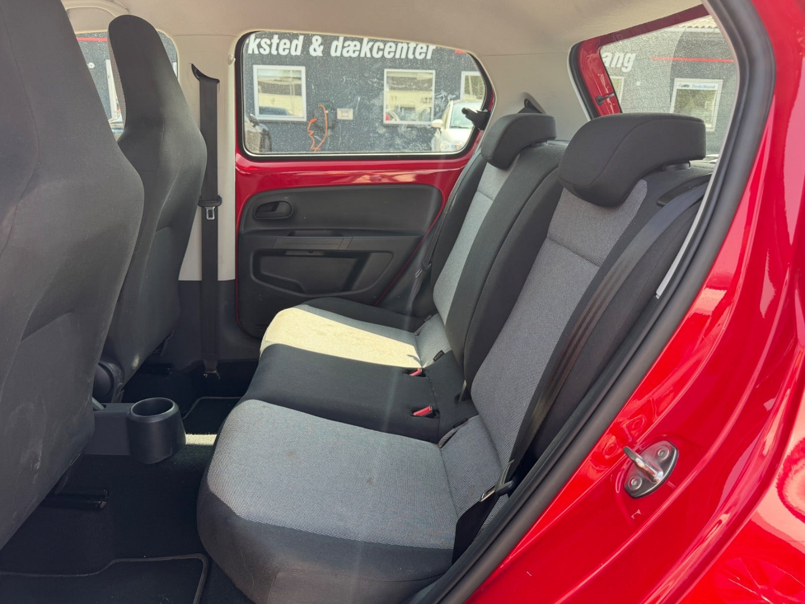 Rød Skoda Citigo fra 2014