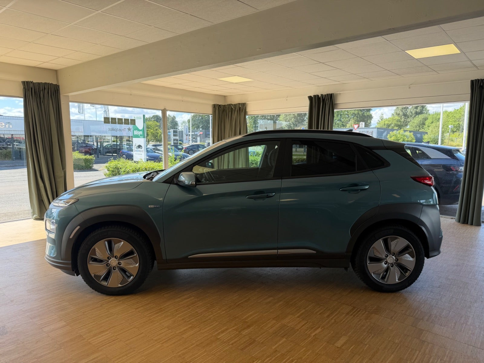 Blå Hyundai Kona fra 2020