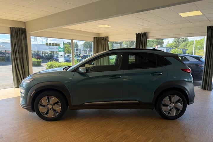 Blå Hyundai Kona fra 2020