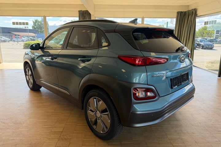 Blå Hyundai Kona fra 2020