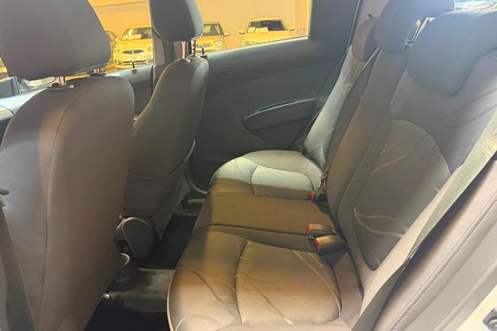 Hvid Chevrolet Spark fra 2011