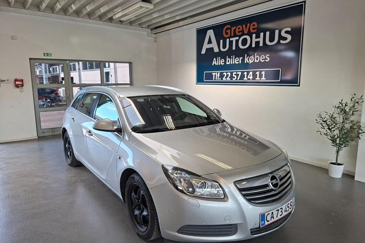 Sølv Opel Insignia fra 2012