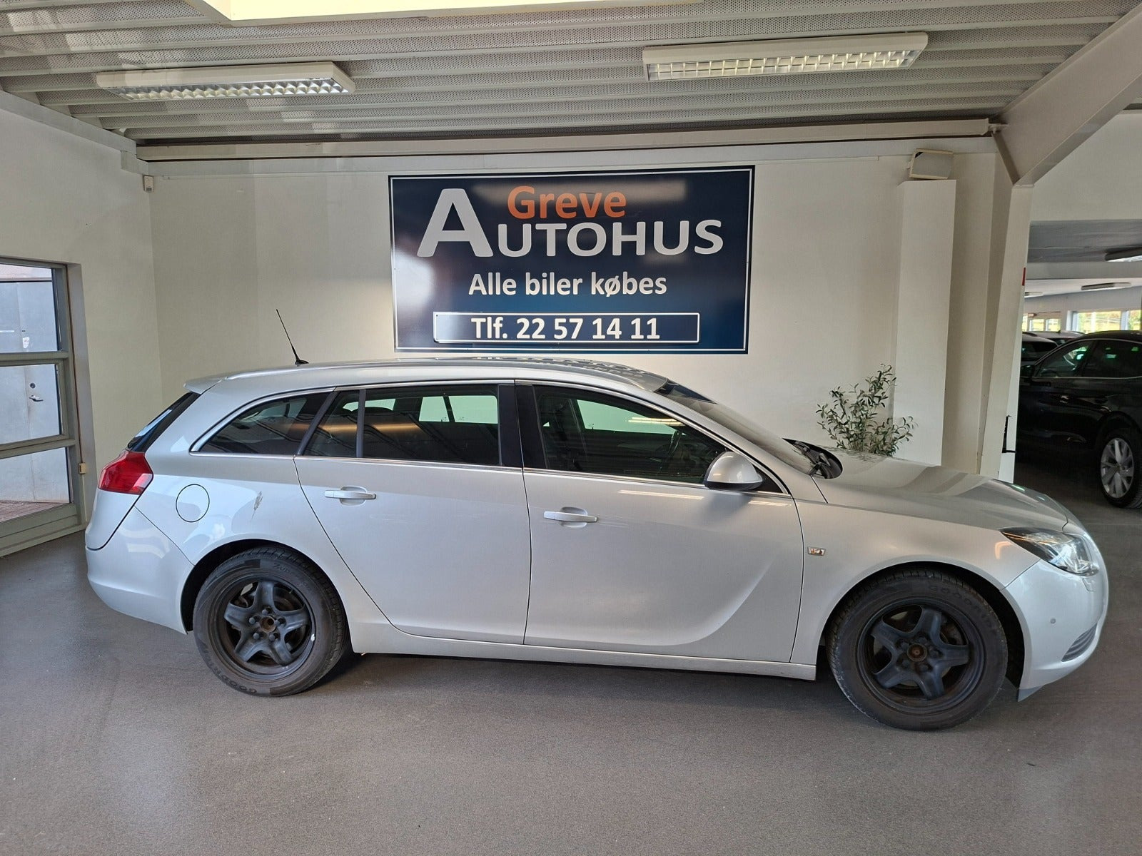 Sølv Opel Insignia fra 2012