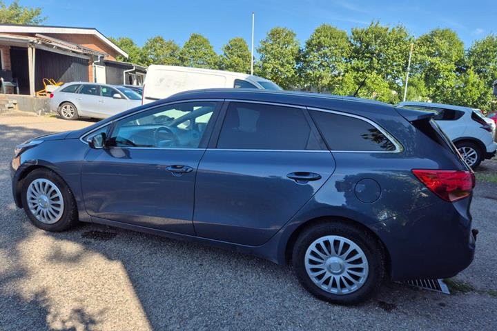 Grøn Kia Ceed fra 2013
