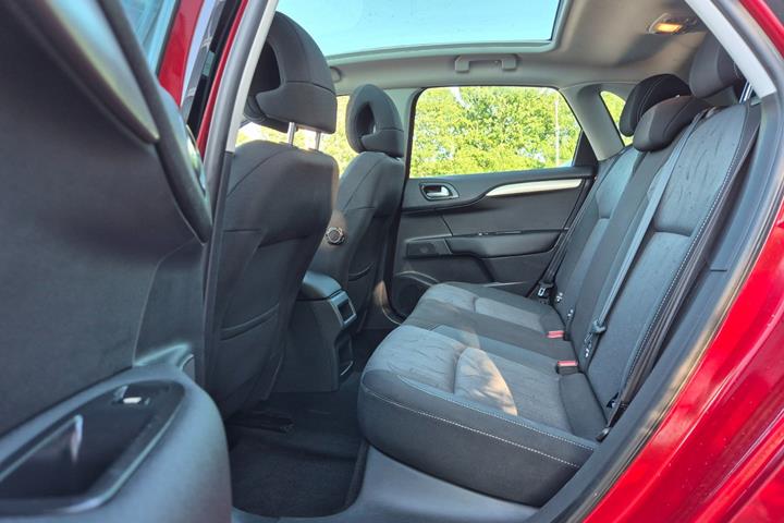 Grøn Citroën C4 fra 2010