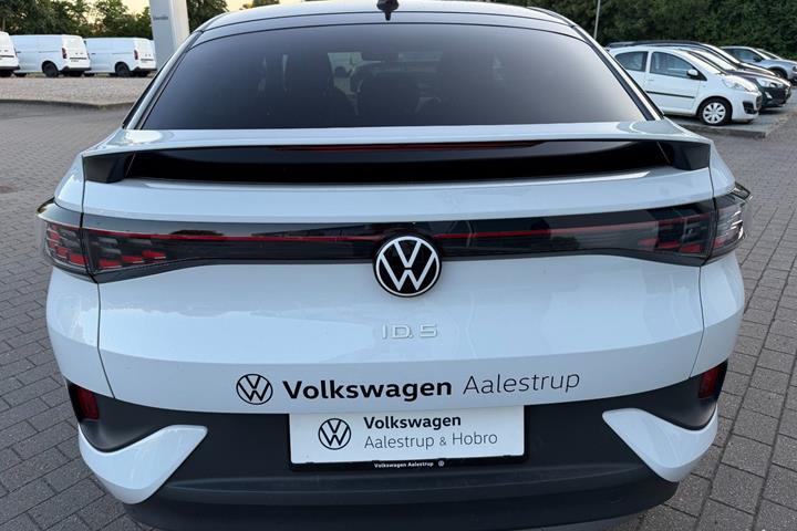 Hvid VW ID.5 fra 2025