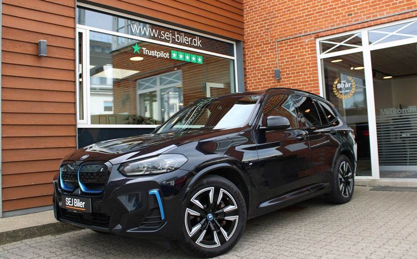 BMW iX3 Charged M-Sport