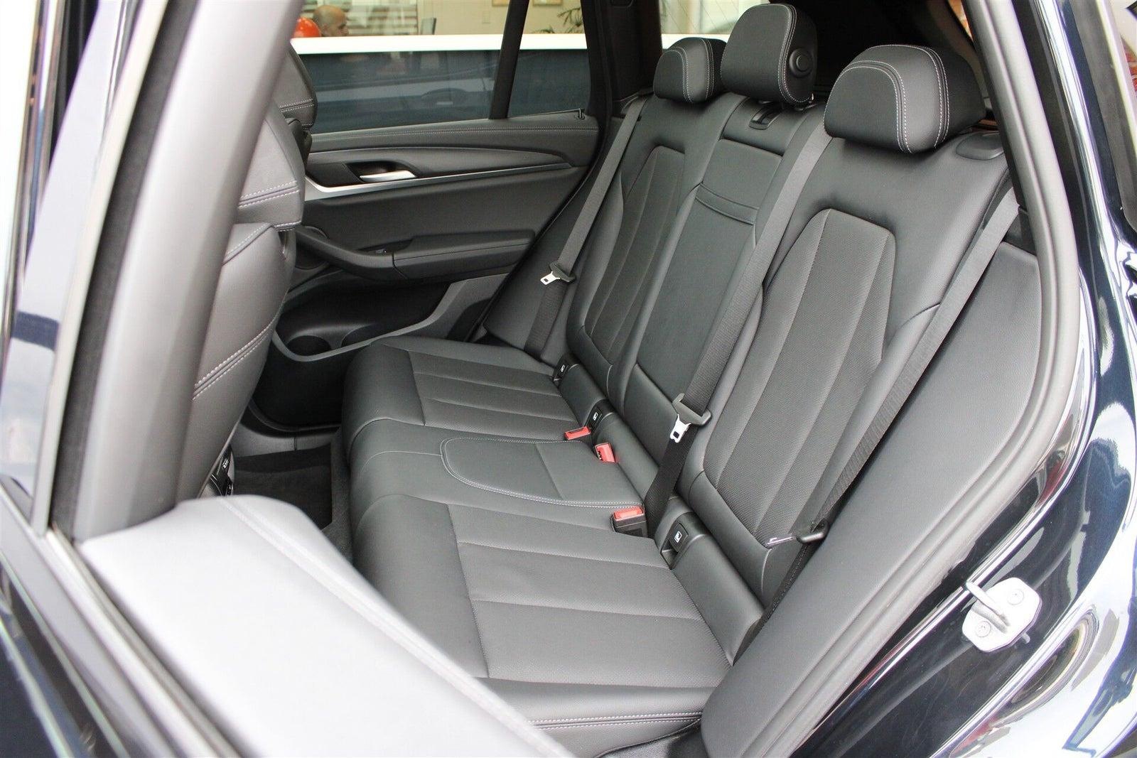 Sort BMW iX3 fra 2023
