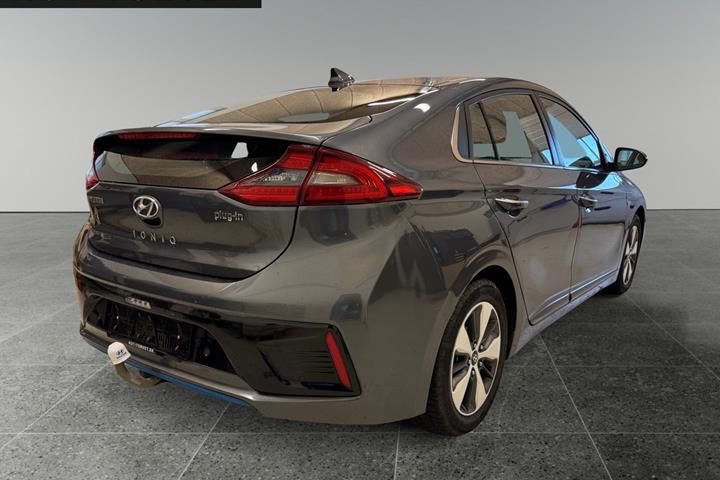 Grå Hyundai Ioniq fra 2018