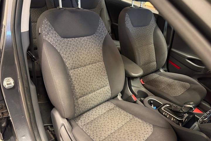 Grå Hyundai Ioniq fra 2018