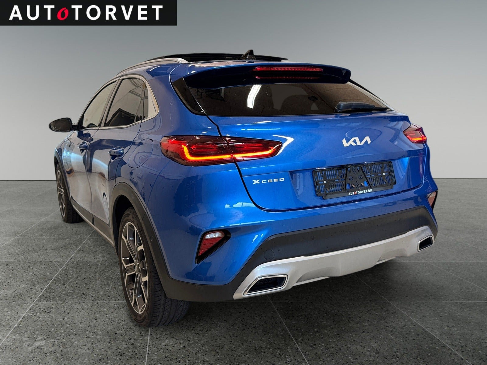 Blå Kia XCeed fra 2022