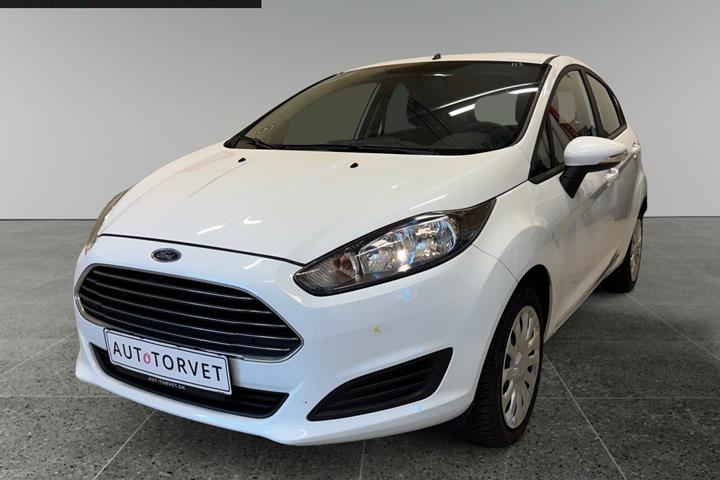 Hvid Ford Fiesta fra 2015