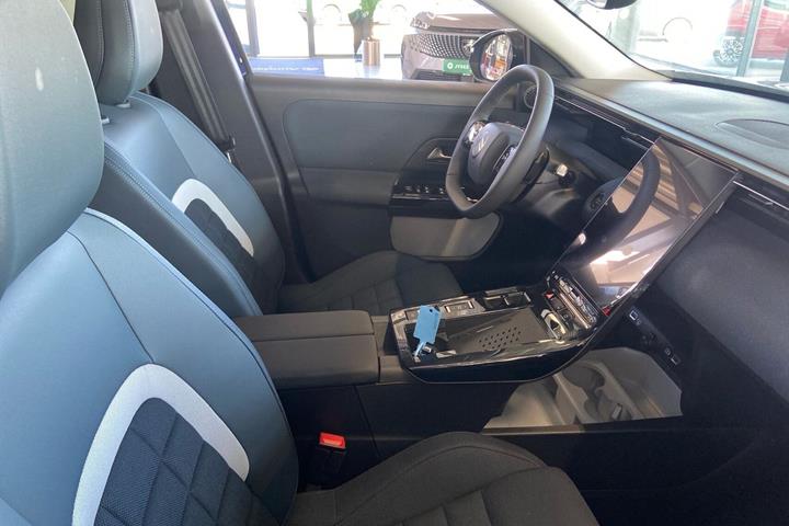 Blå Citroën ë-C5 Aircross fra 2025