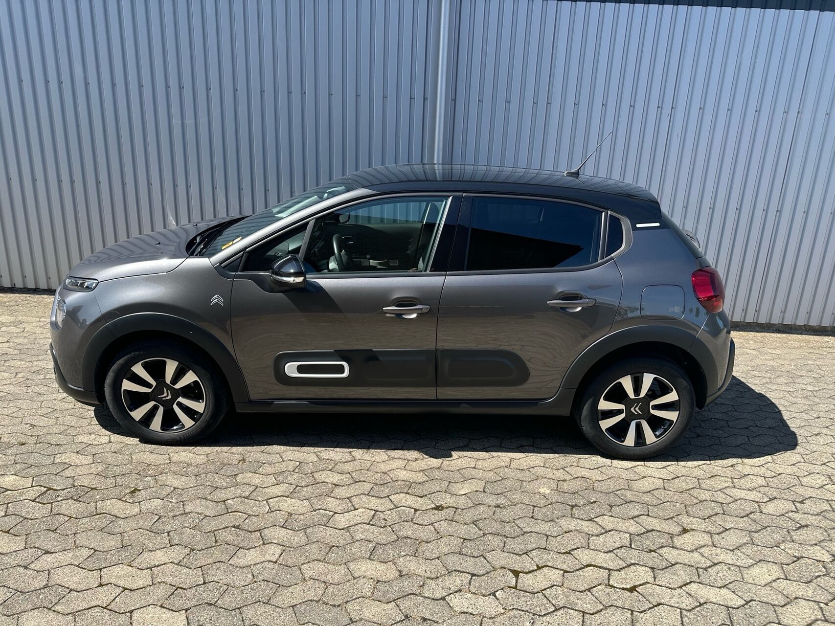 Grå Citroën C3 fra 2021