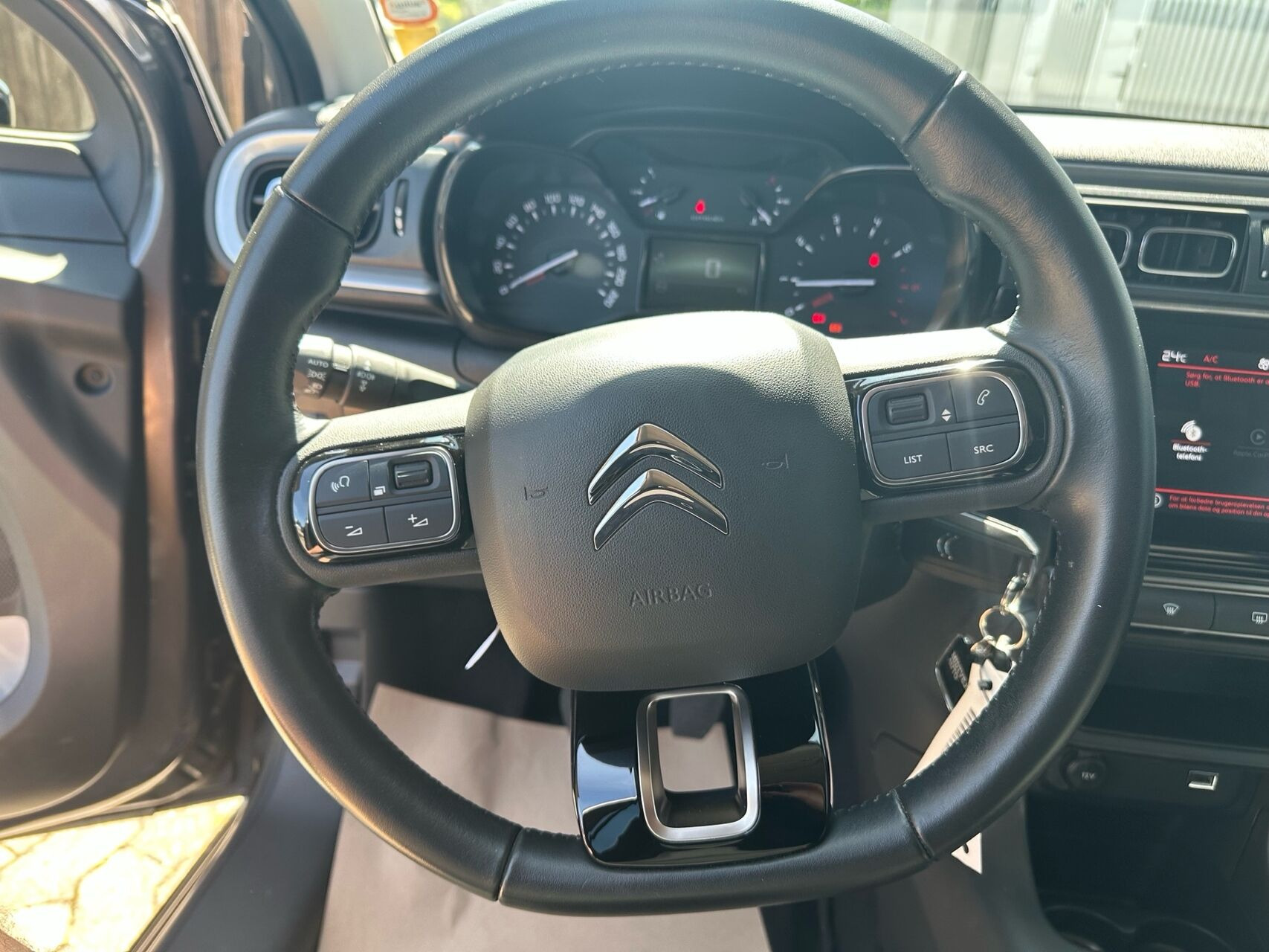 Grå Citroën C3 fra 2021