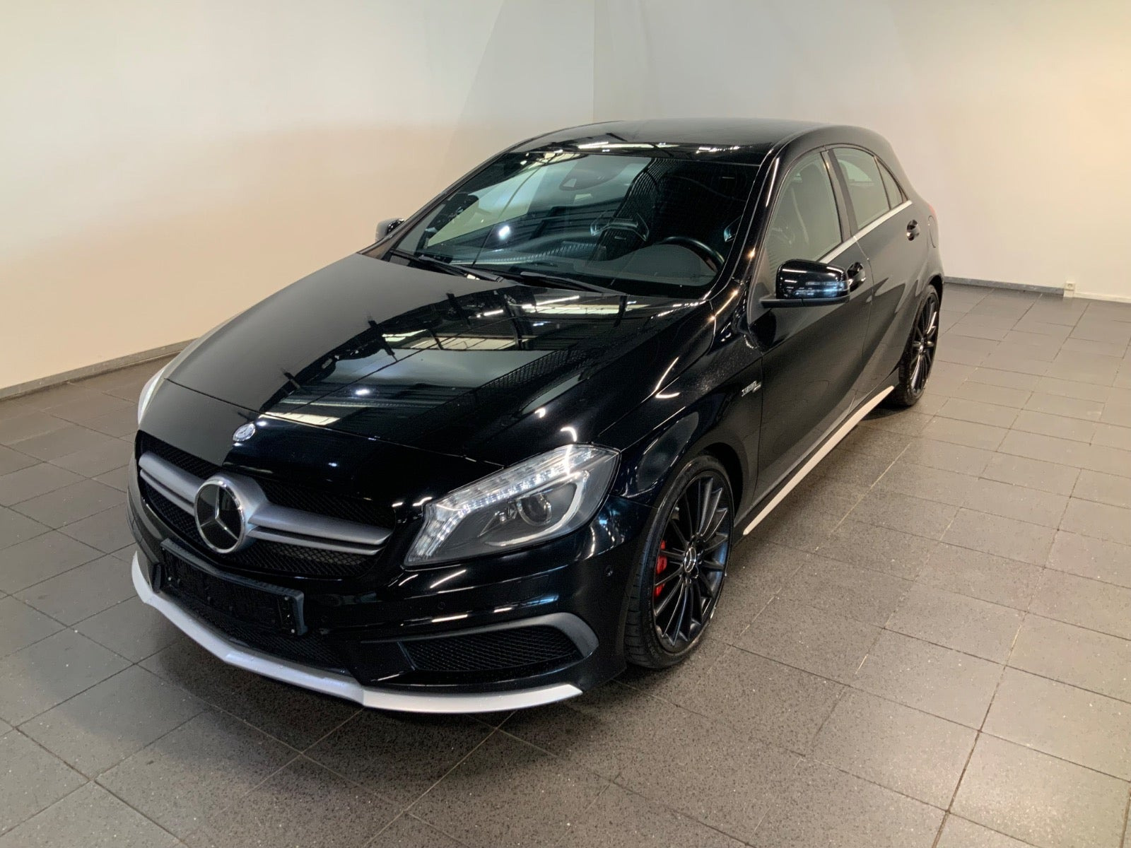 Mercedes A45 2,0 AMG aut. 4Matic