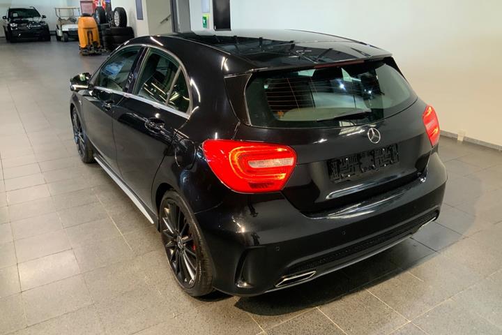 Sort Mercedes A45 fra 2014