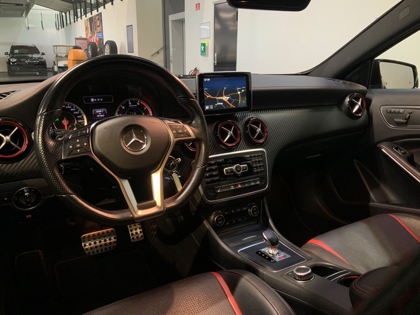 Sort Mercedes A45 fra 2014