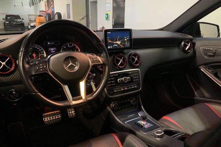 Sort Mercedes A45 fra 2014