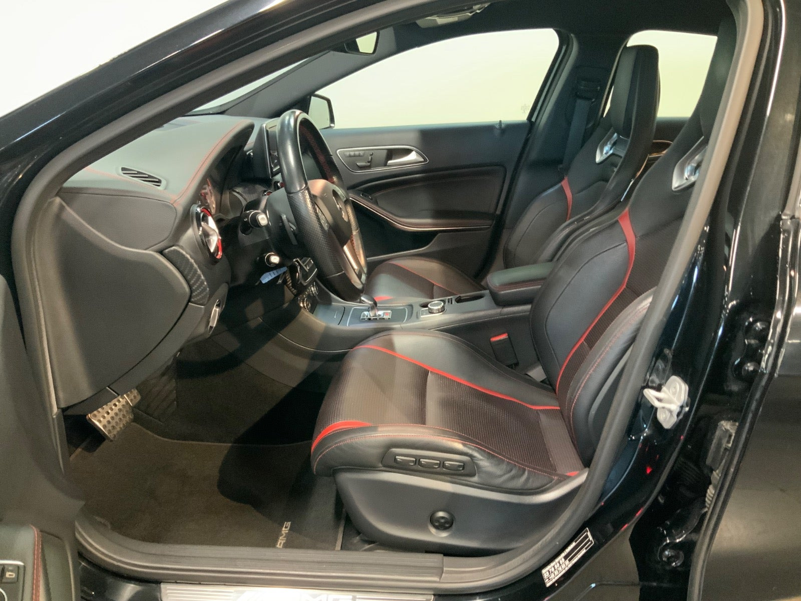 Sort Mercedes A45 fra 2014